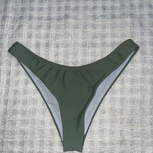 SHEIN Olive Green bikini - Picture 4 of 5